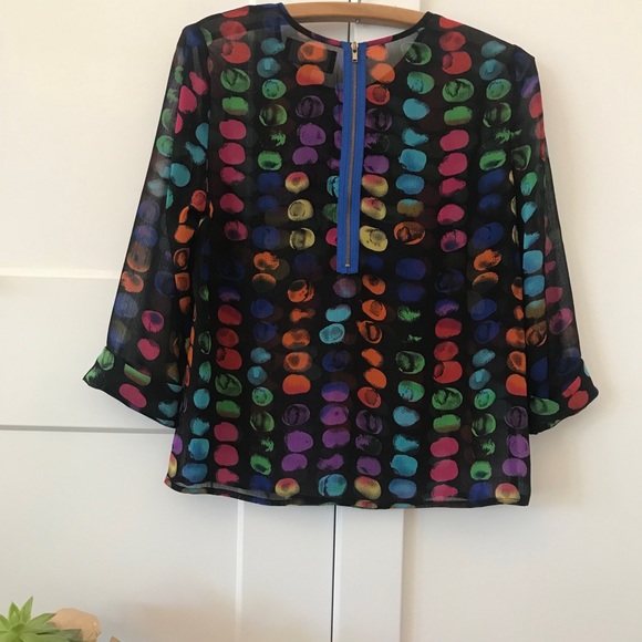 Cute Polka Dot Top - Quarter Length Cuffed Sleeves - Size XS - Picture 5 of 6